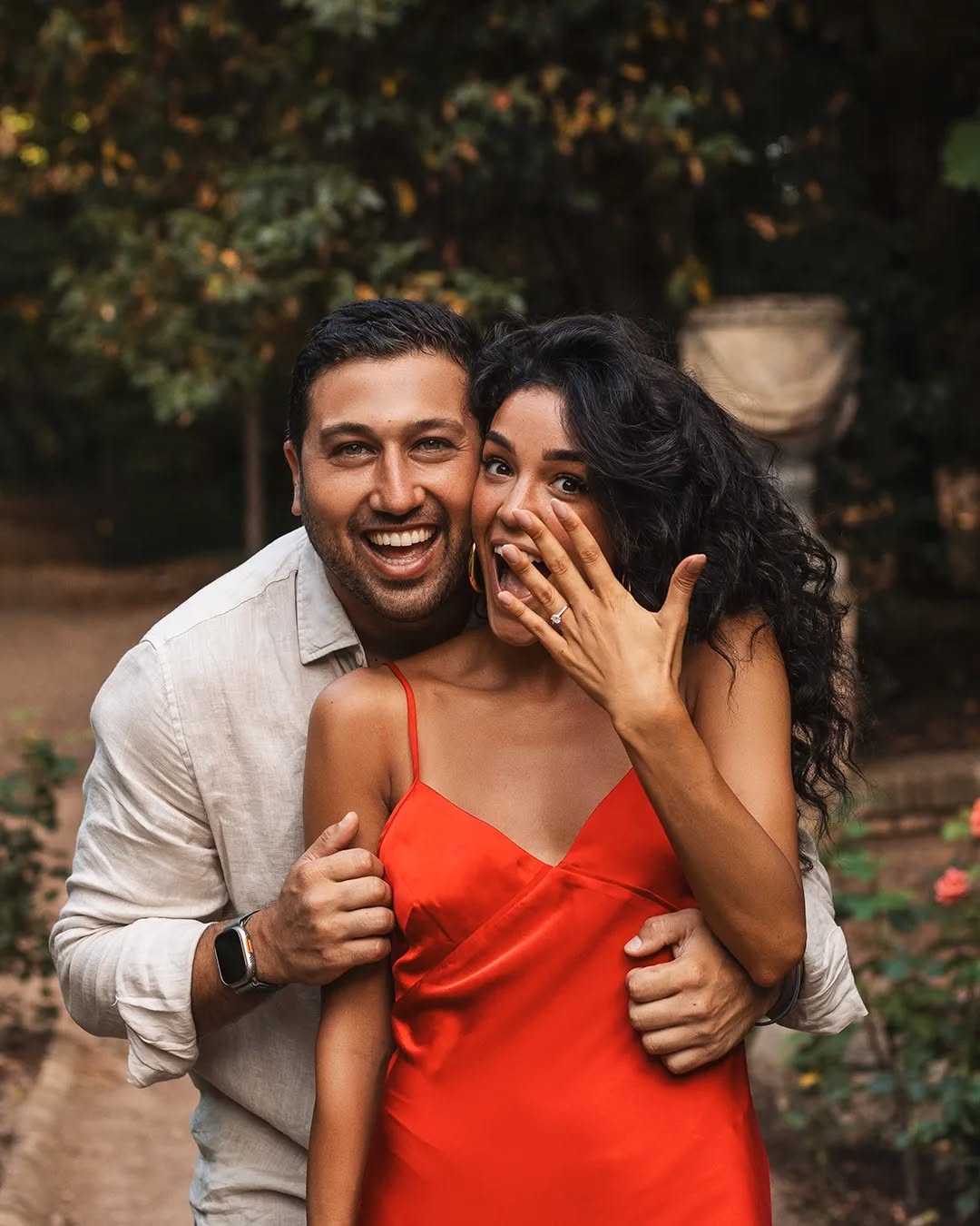 Love in Granada: Photographing Two Hearts